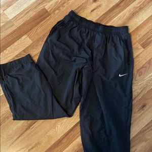 Nike! Men’s Black Windbreaker Pants